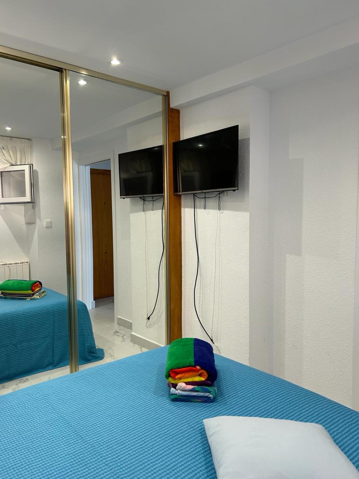 Splendido Appartamento Fronte Mare Vista Spiaggia - Prima Linea Mare Torrevieja Exterior photo